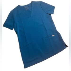 💙💚 FIGS Casma Three-Pocket Scrub Top Size Small Limited color-Alps Blue EUC
